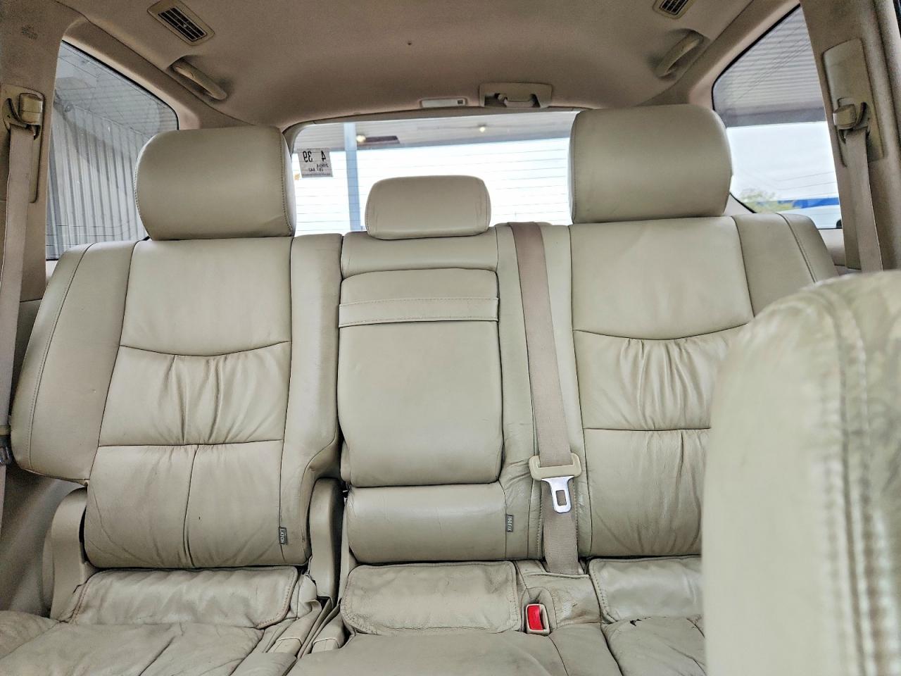 2004 LEXUS GX