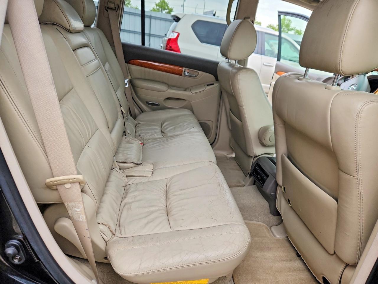 2004 LEXUS GX