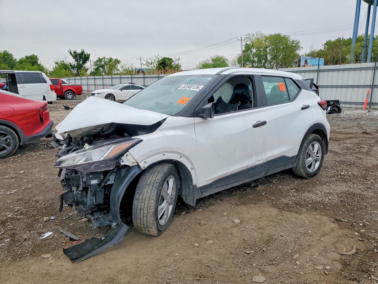2024 NISSAN KICKS
