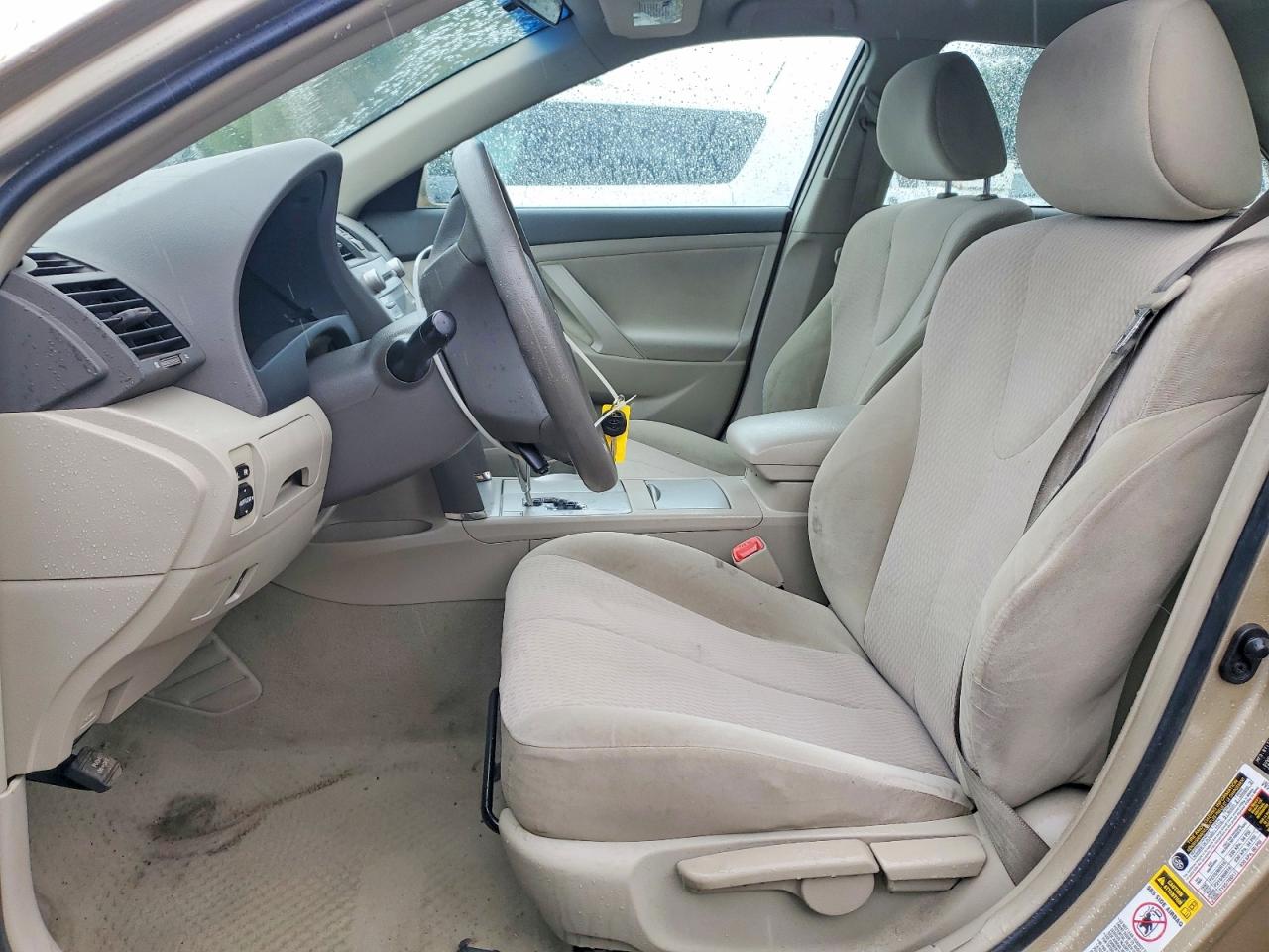 2011 TOYOTA CAMRY