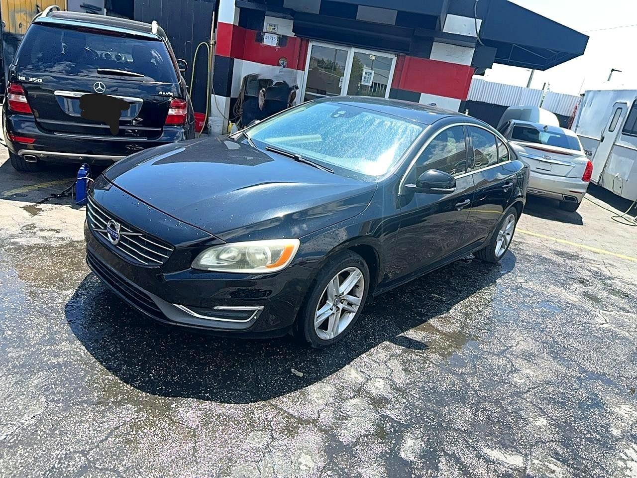2015 VOLVO S60