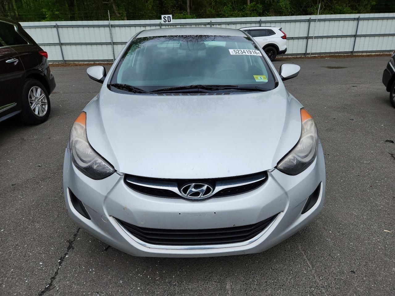 2011 HYUNDAI ELANTRA