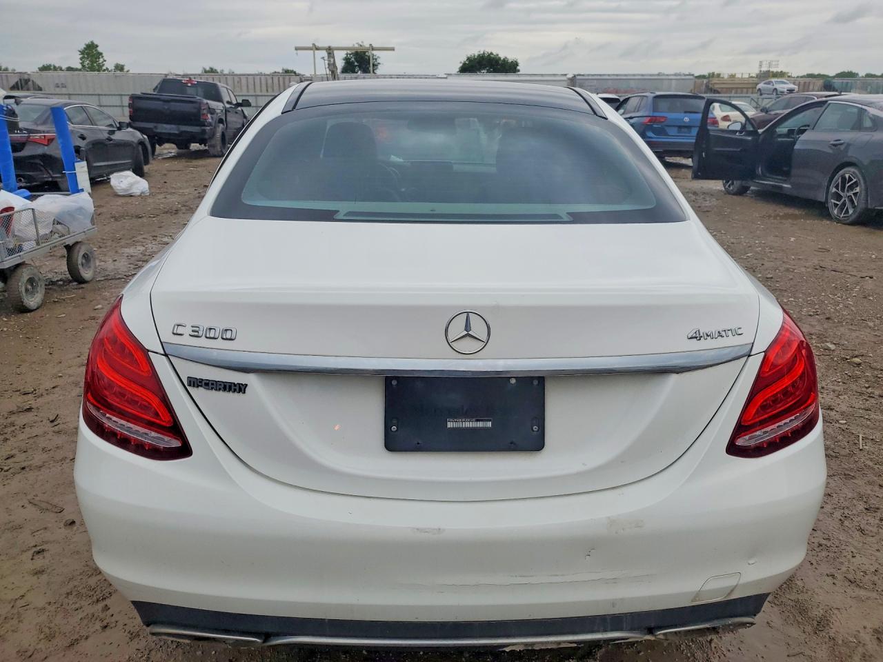2015 MERCEDES-BENZ C-CLASS