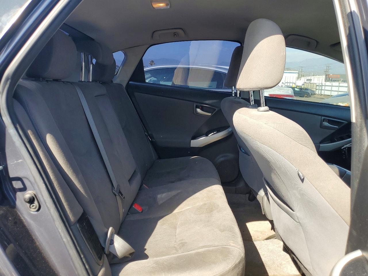 2015 TOYOTA PRIUS