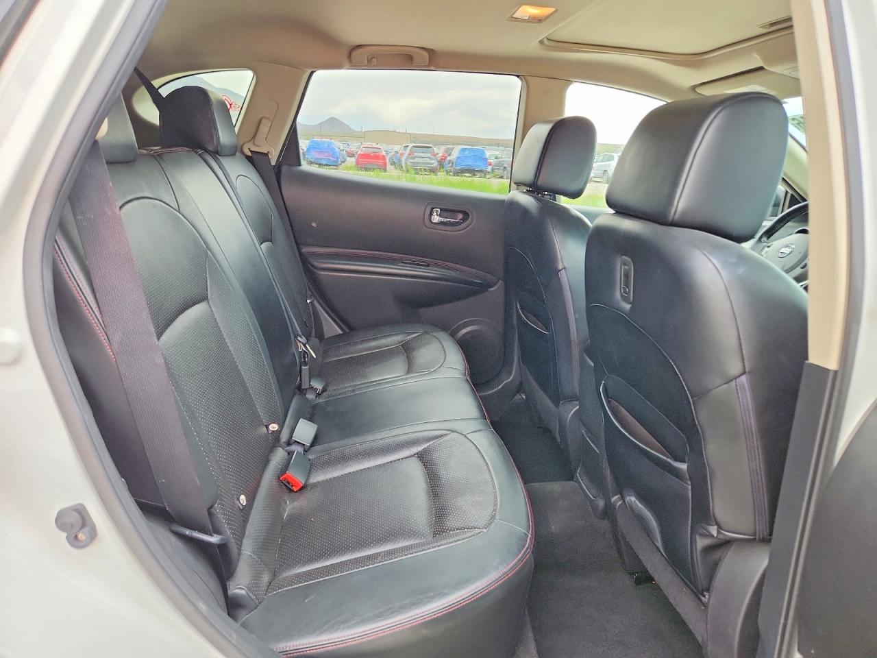 2012 NISSAN ROGUE