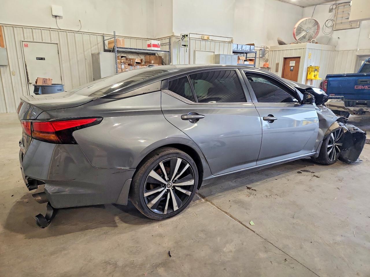 2022 NISSAN ALTIMA