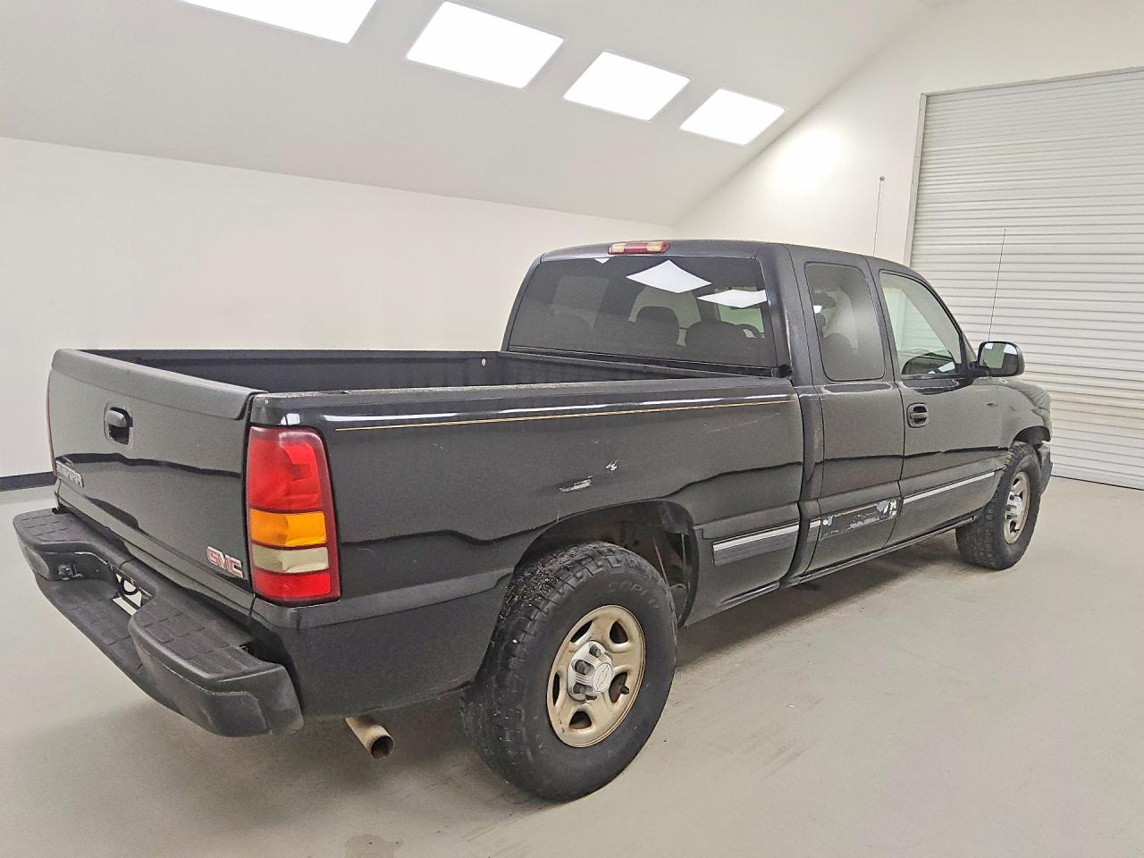 2003 GMC SIERRA