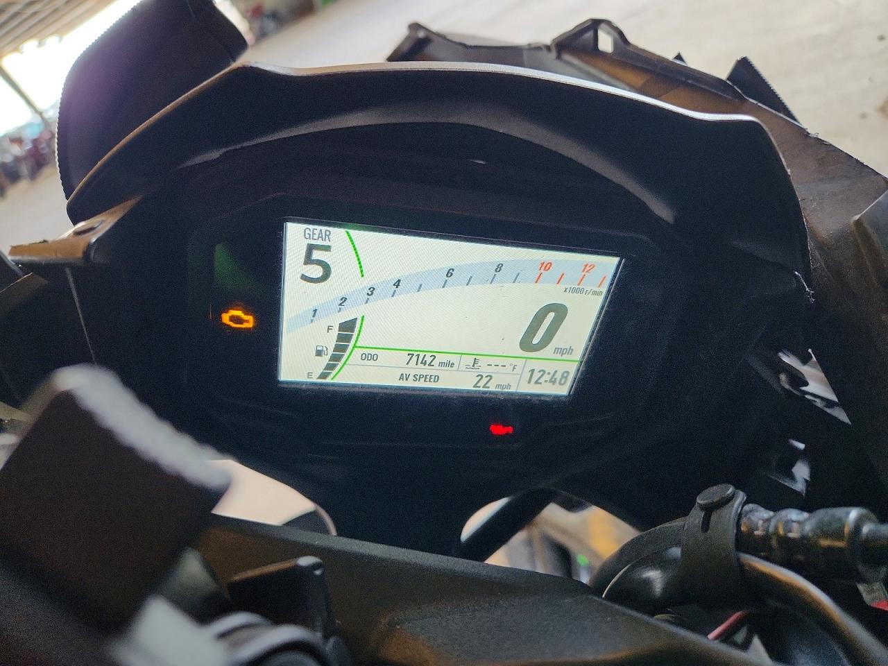2022 KAWASAKI EX