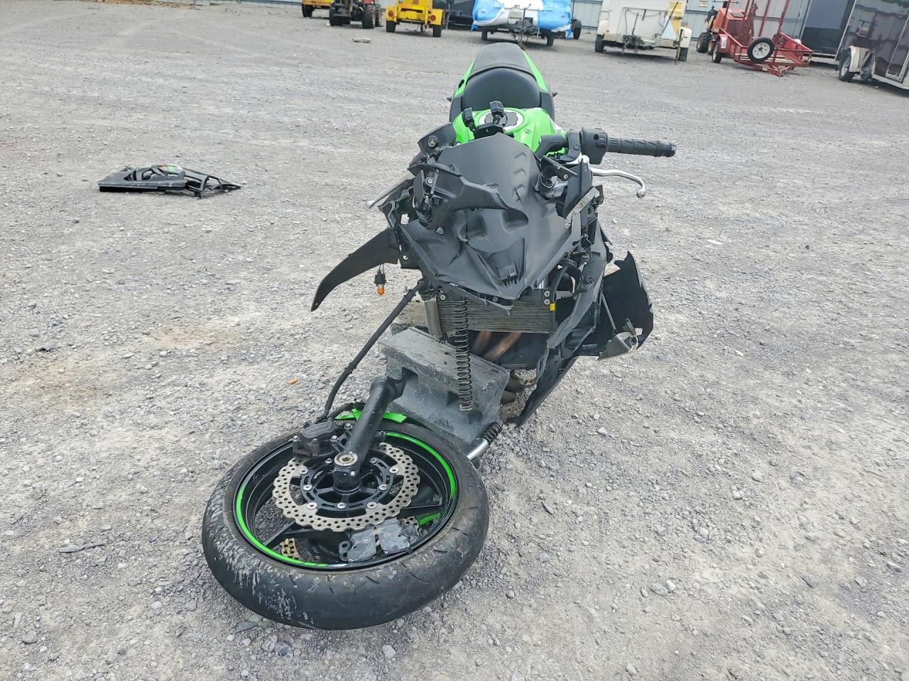 2022 KAWASAKI EX