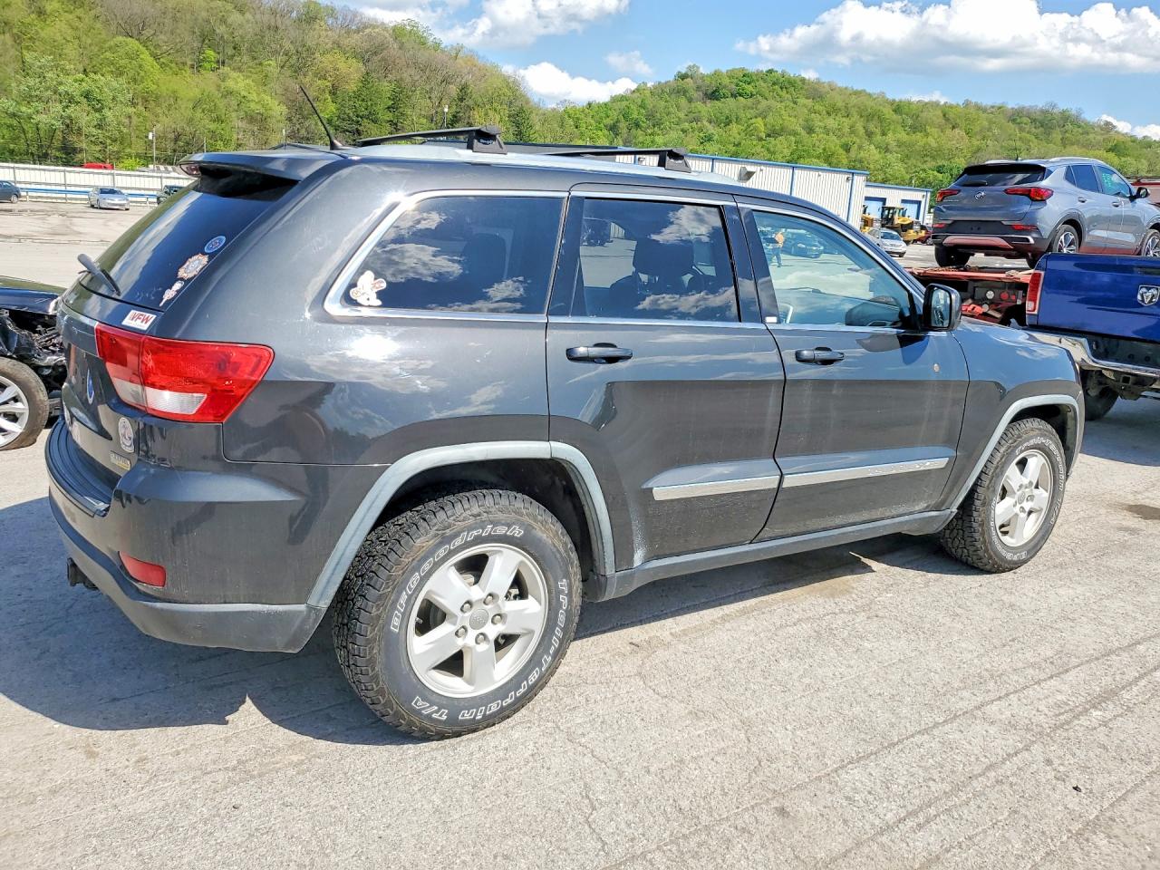 2011 JEEP CHEROKEE