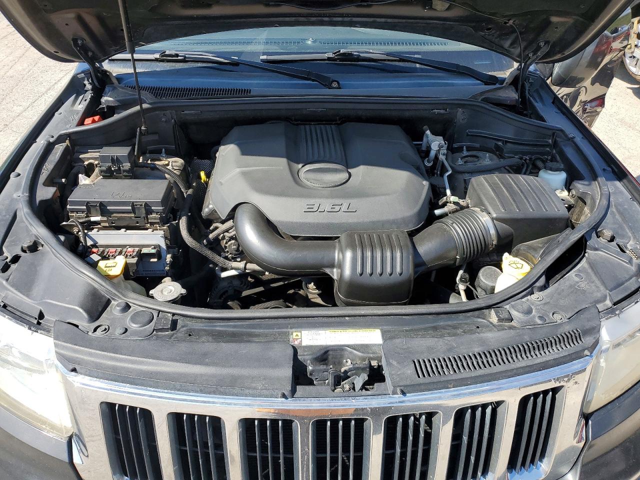2011 JEEP CHEROKEE