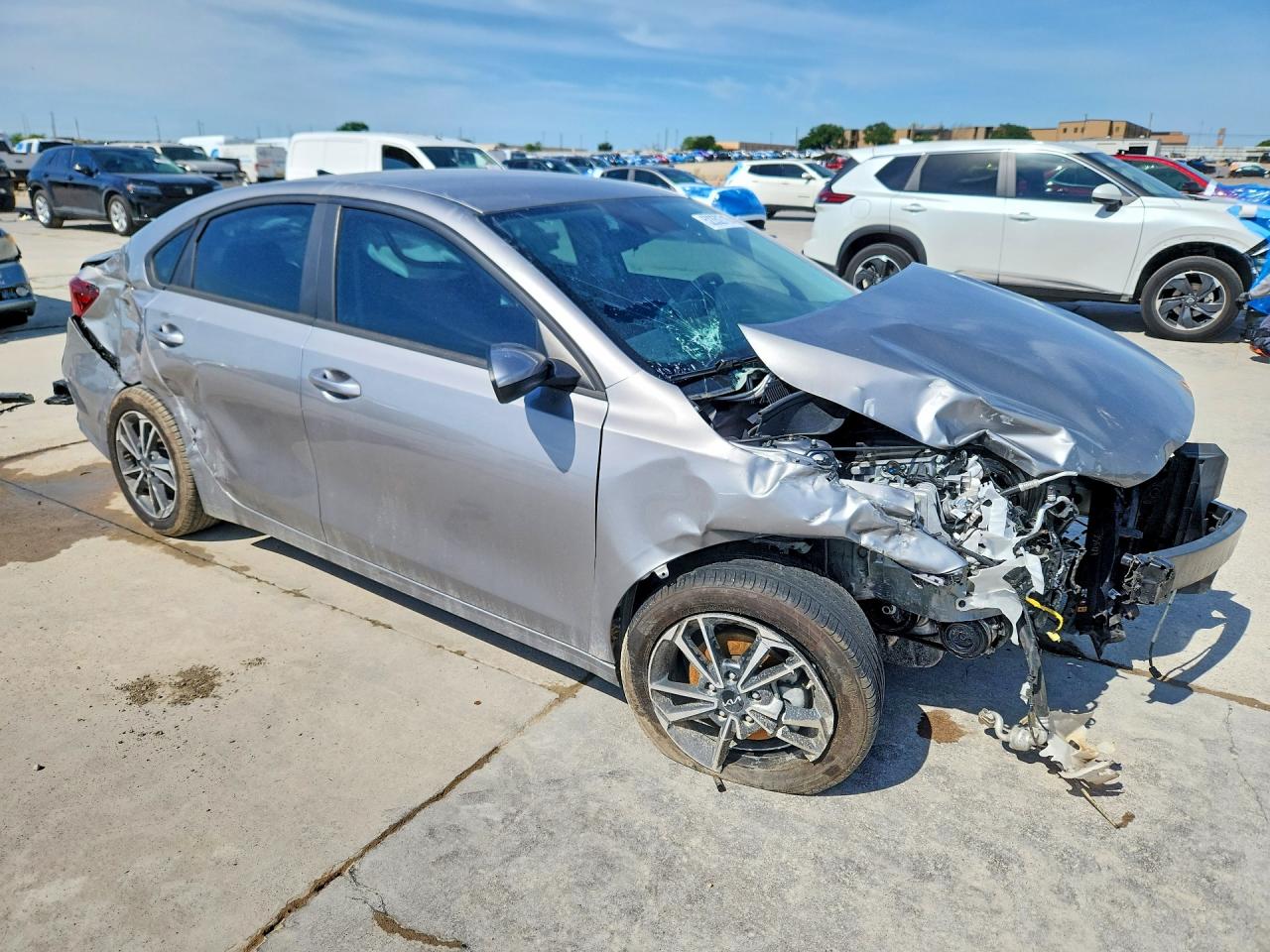 2023 KIA FORTE