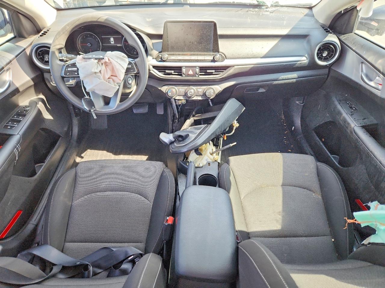 2023 KIA FORTE