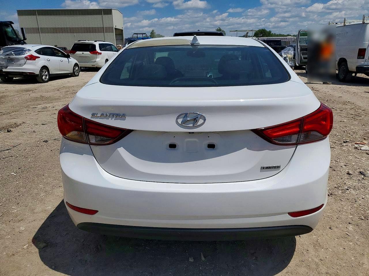 2014 HYUNDAI ELANTRA