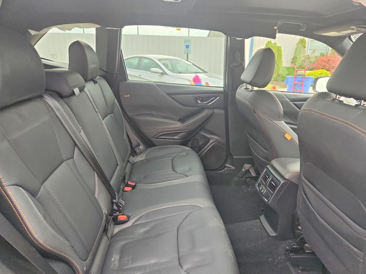 2022 SUBARU FORESTER
