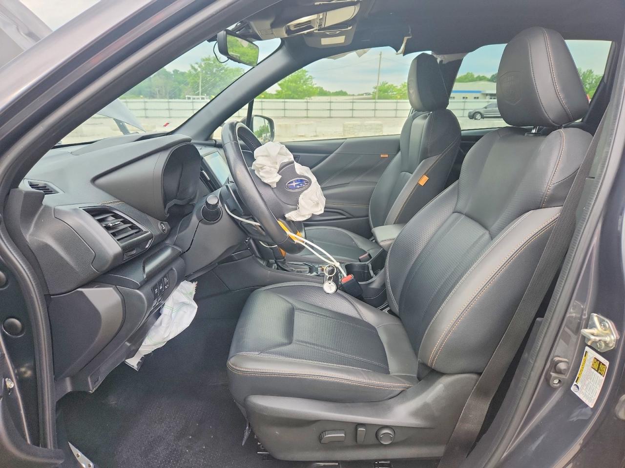 2022 SUBARU FORESTER