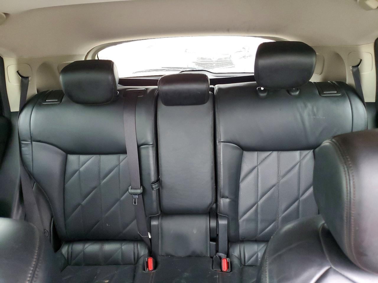2015 INFINITI QX70