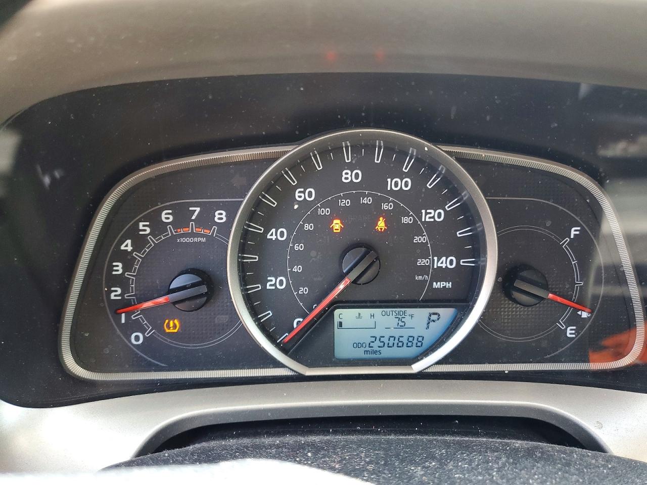 2014 TOYOTA RAV4