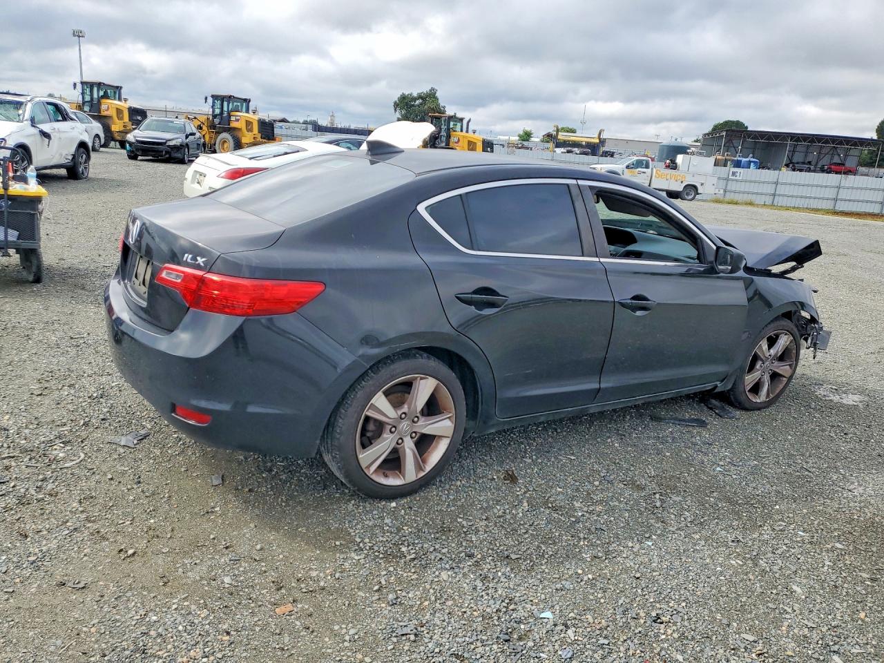 2013 ACURA ILX