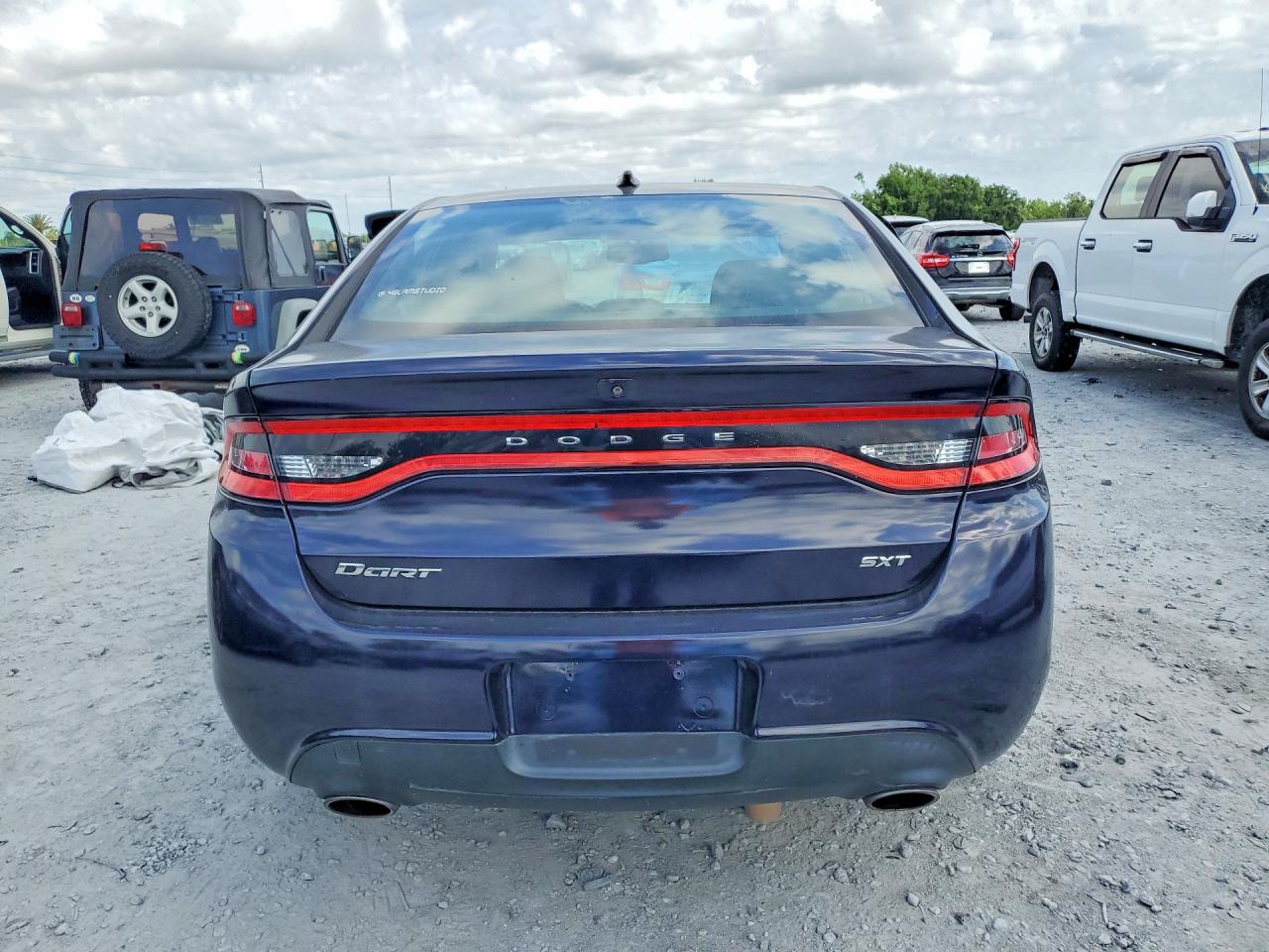 2013 DODGE DART