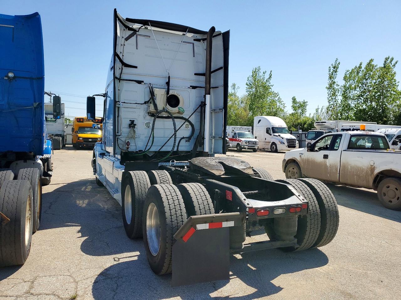 2016 VOLV VN
