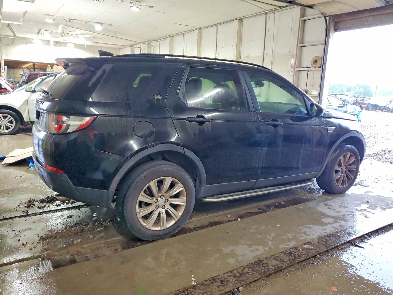 2018 LAND ROVER DISCOVERY