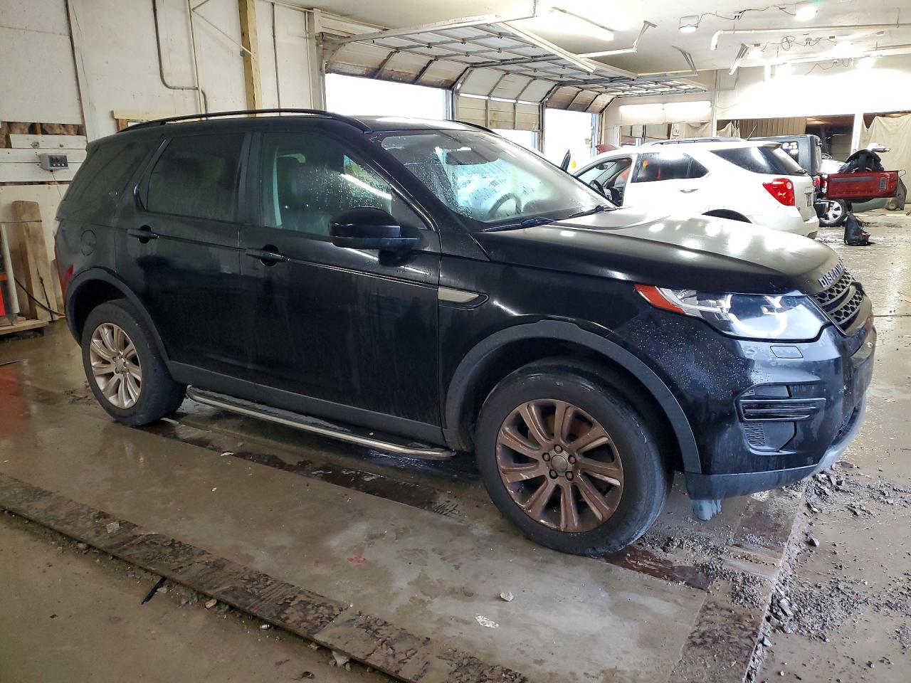 2018 LAND ROVER DISCOVERY