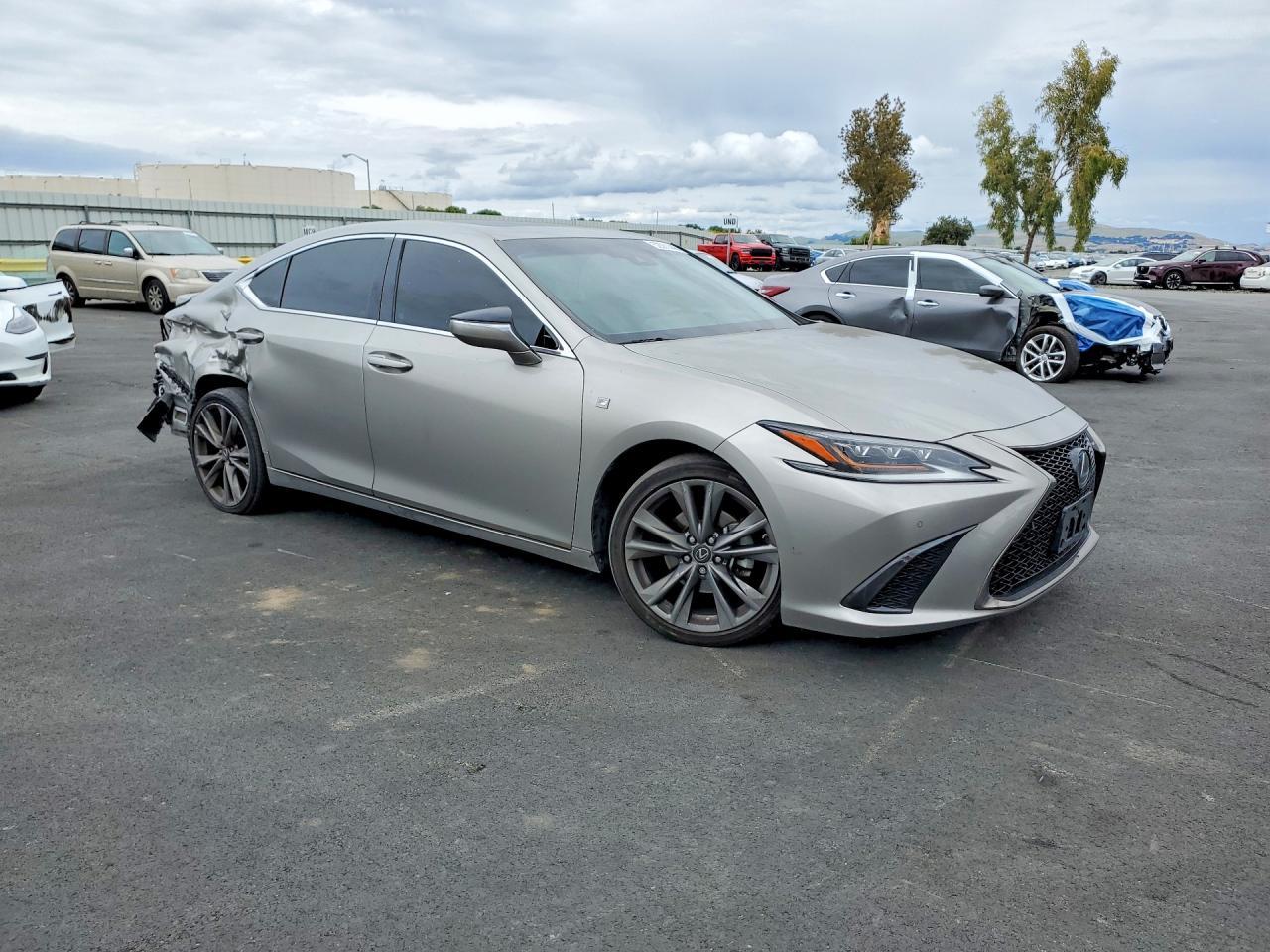 2020 LEXUS ES350