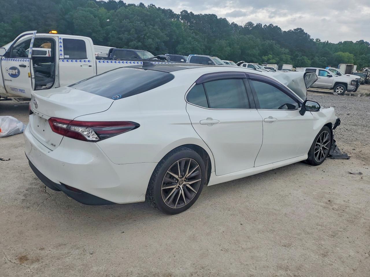 2021 TOYOTA CAMRY