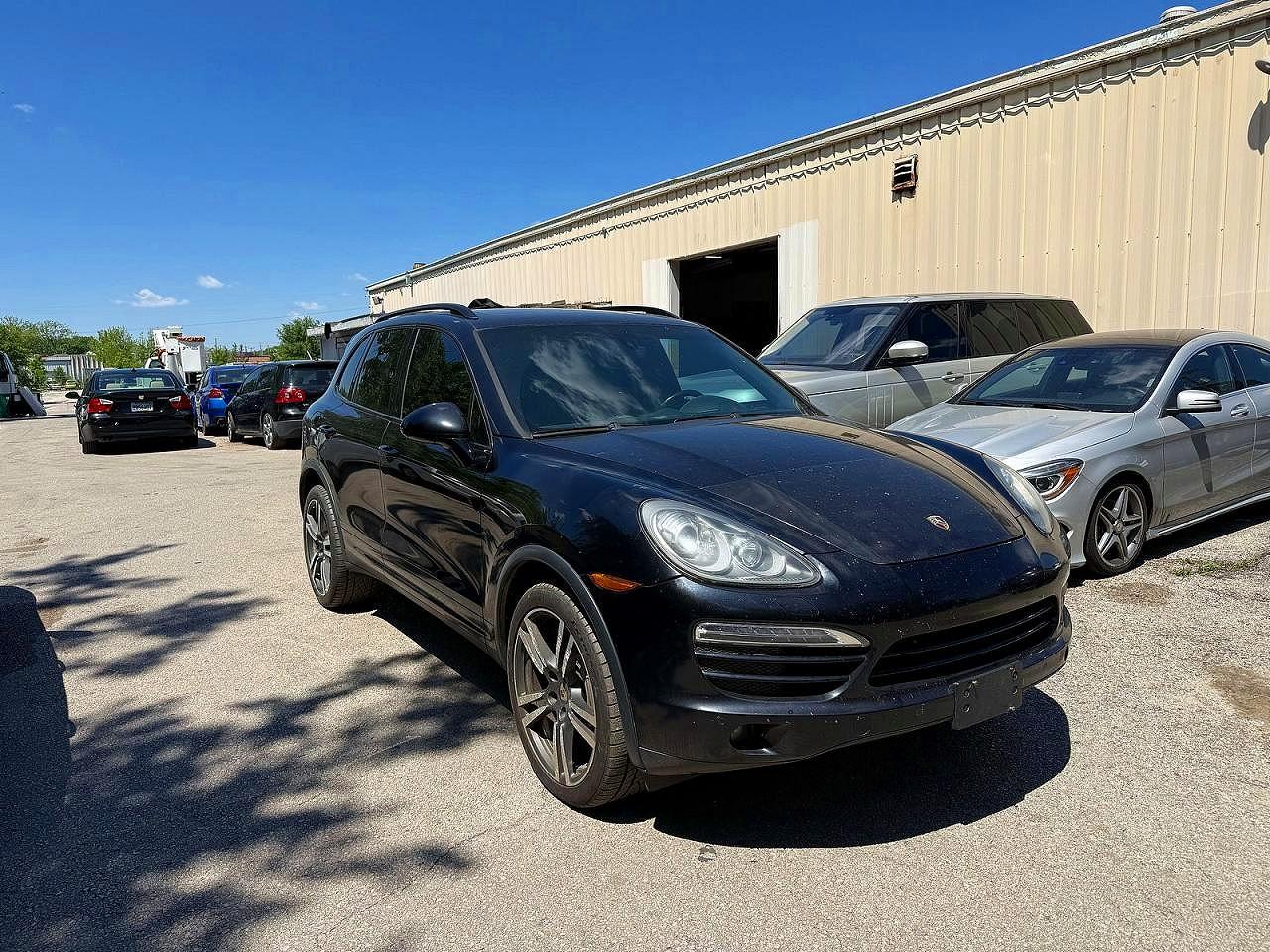 2012 PORSCHE CAYENNE