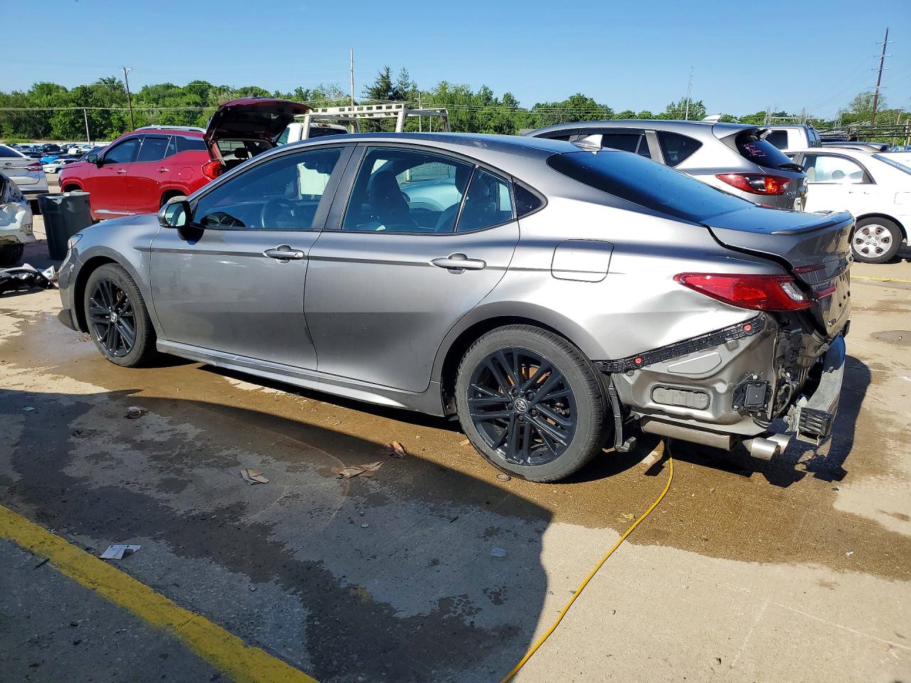 2025 TOYOTA CAMRY