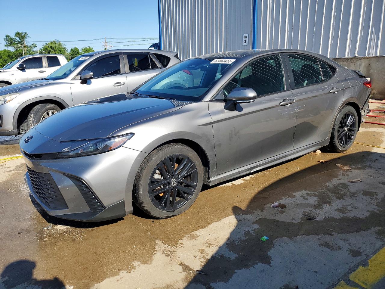 2025 TOYOTA CAMRY