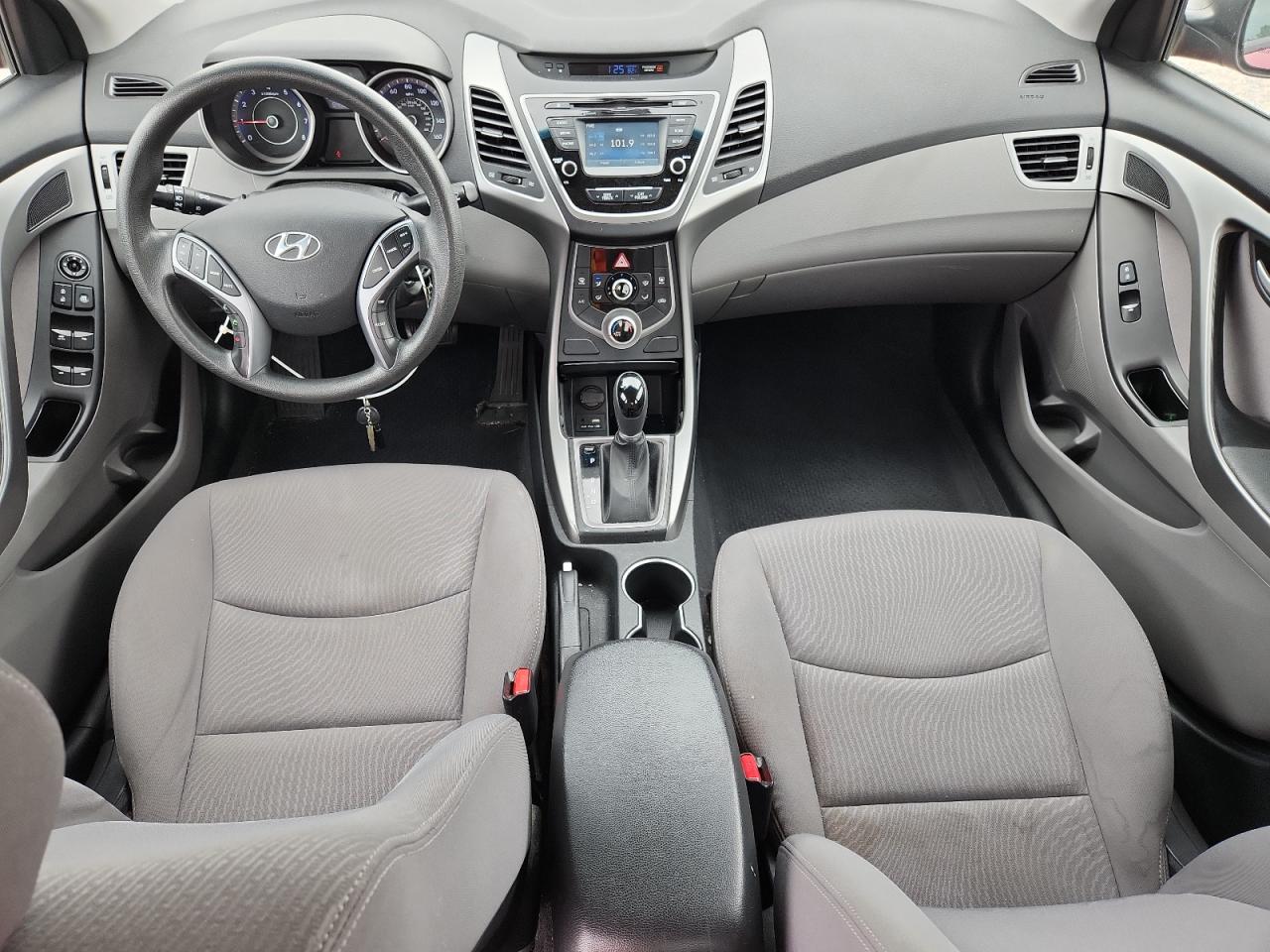 2016 HYUNDAI ELANTRA