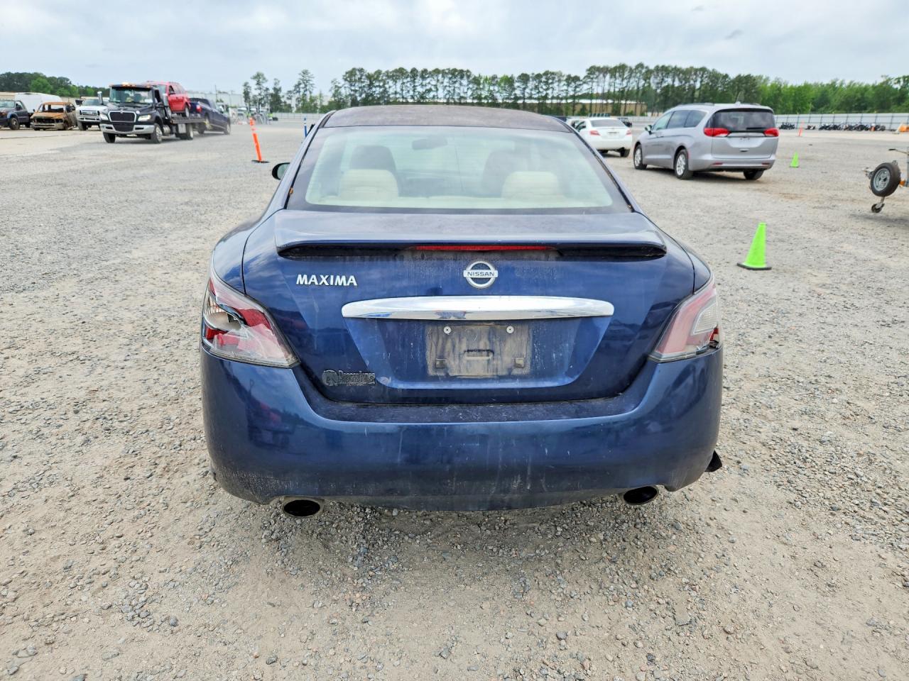 2014 NISSAN MAXIMA