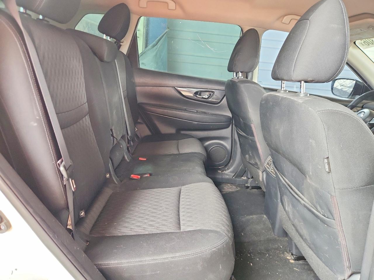 2017 NISSAN ROGUE