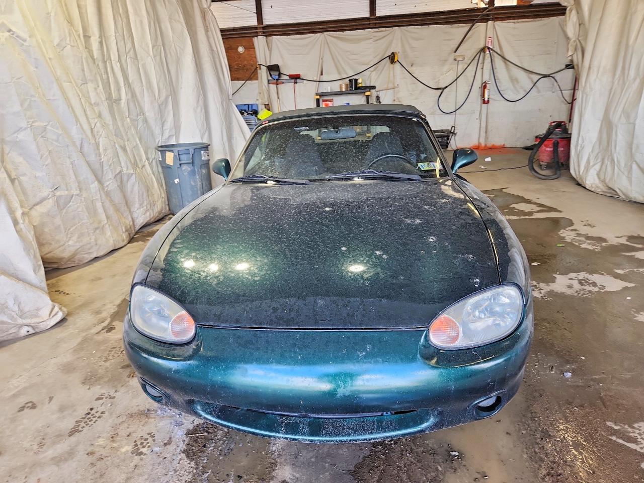 2000 MAZDA MX5