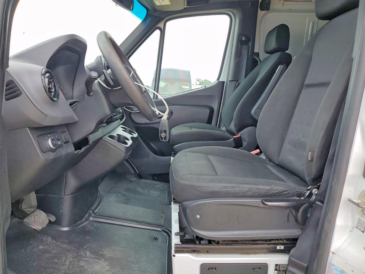 2021 MERCEDES BENZ SPRINTER