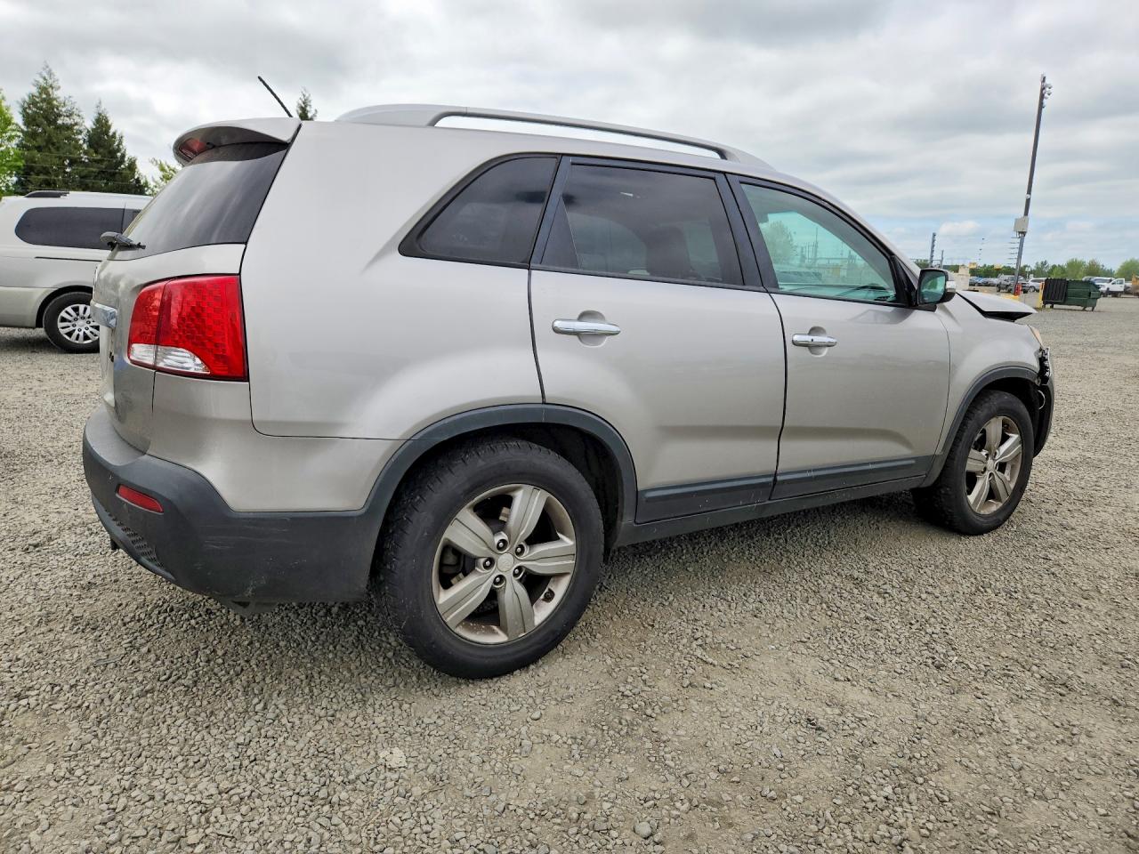 2013 KIA SORENTO