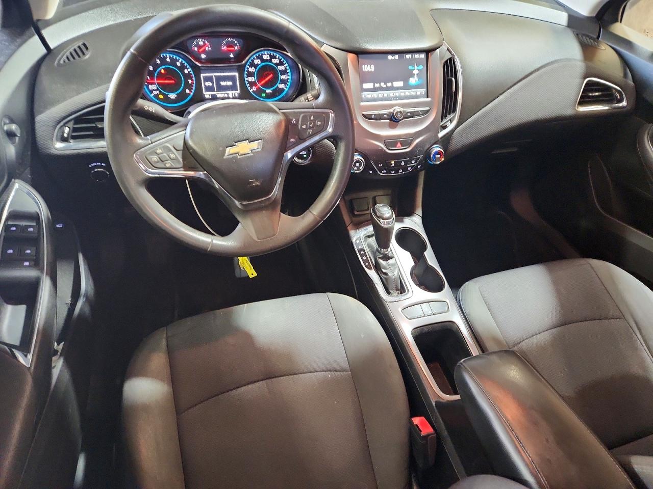 2017 CHEVROLET CRUZE