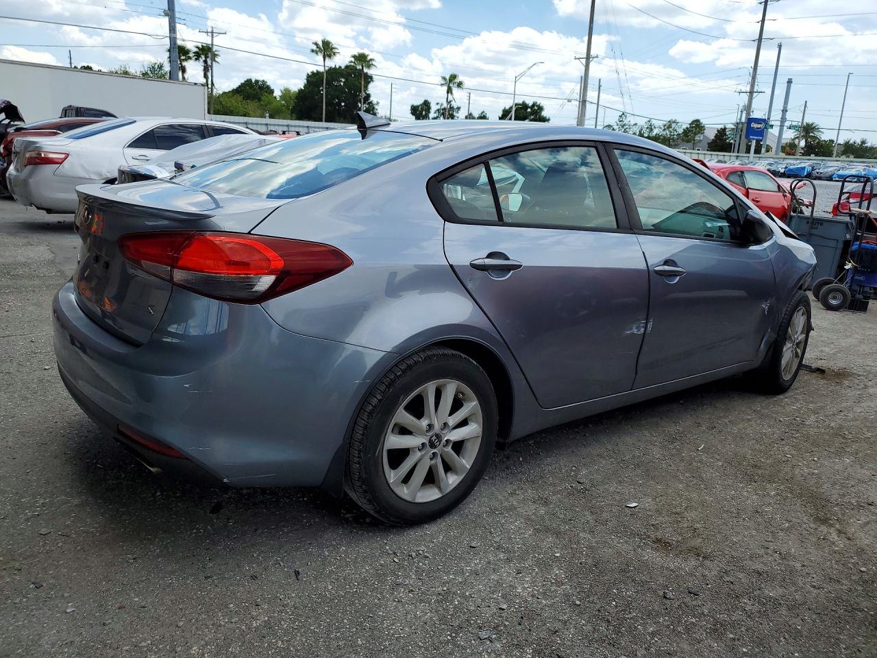 2017 KIA FORTE