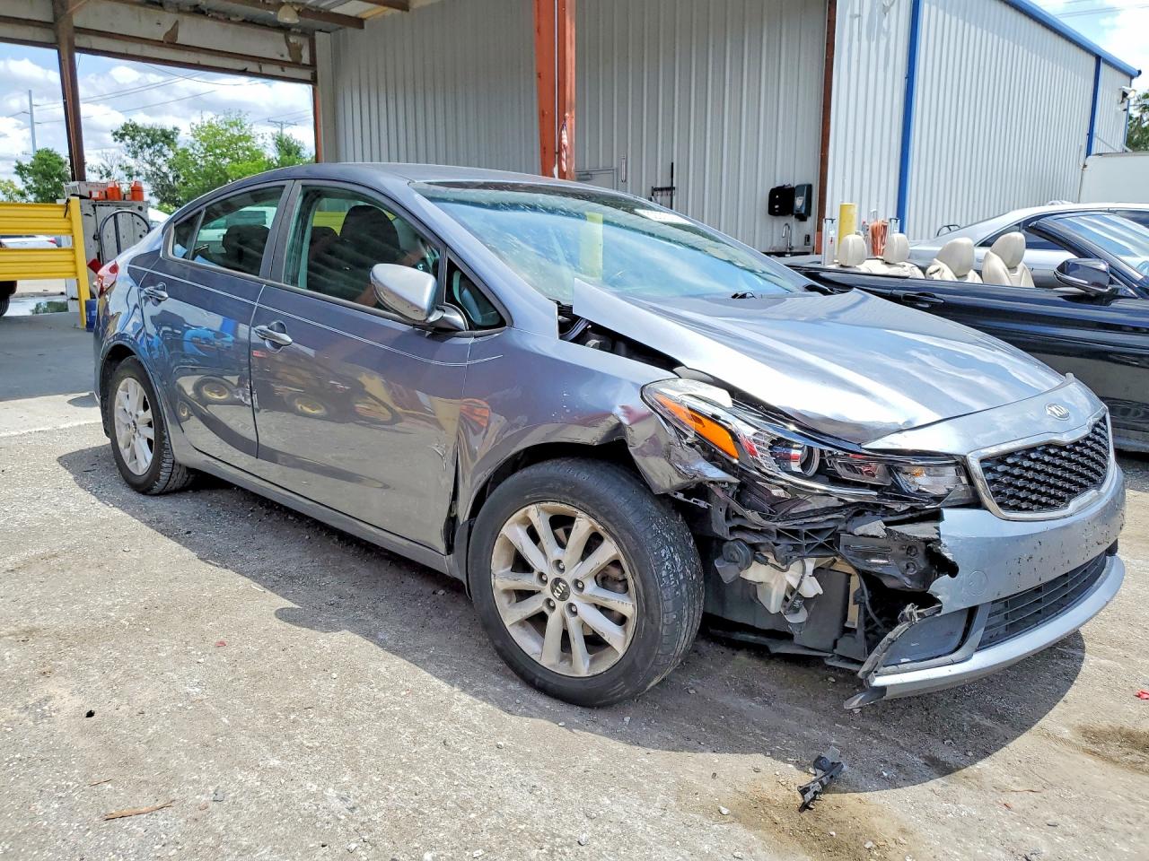 2017 KIA FORTE