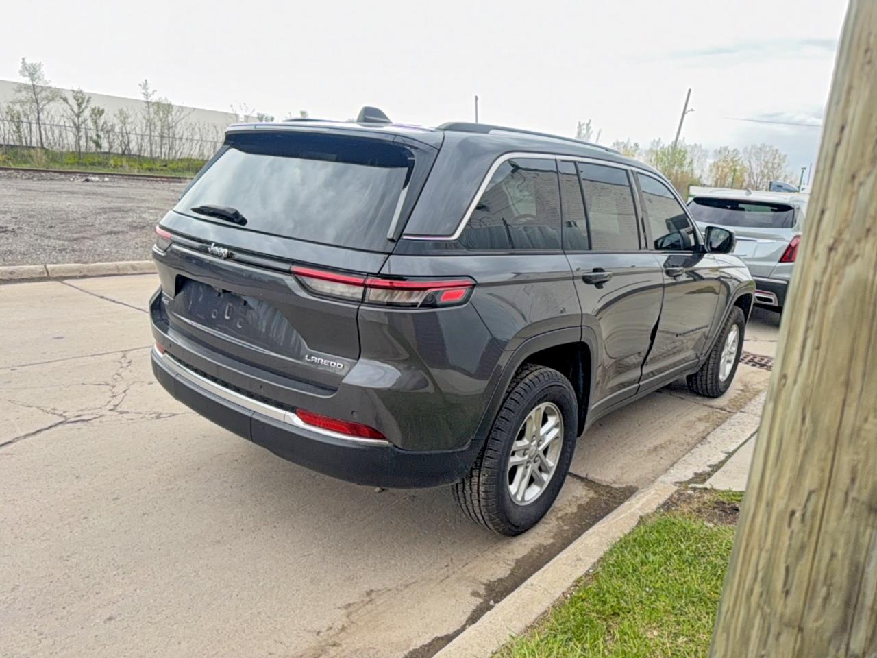 2023 JEEP CHEROKEE
