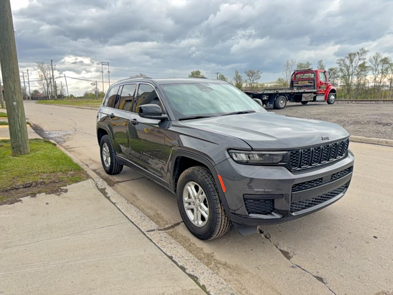2023 JEEP CHEROKEE
