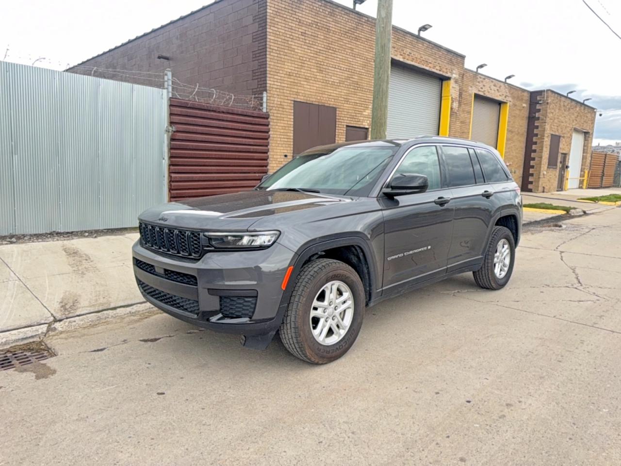 2023 JEEP CHEROKEE