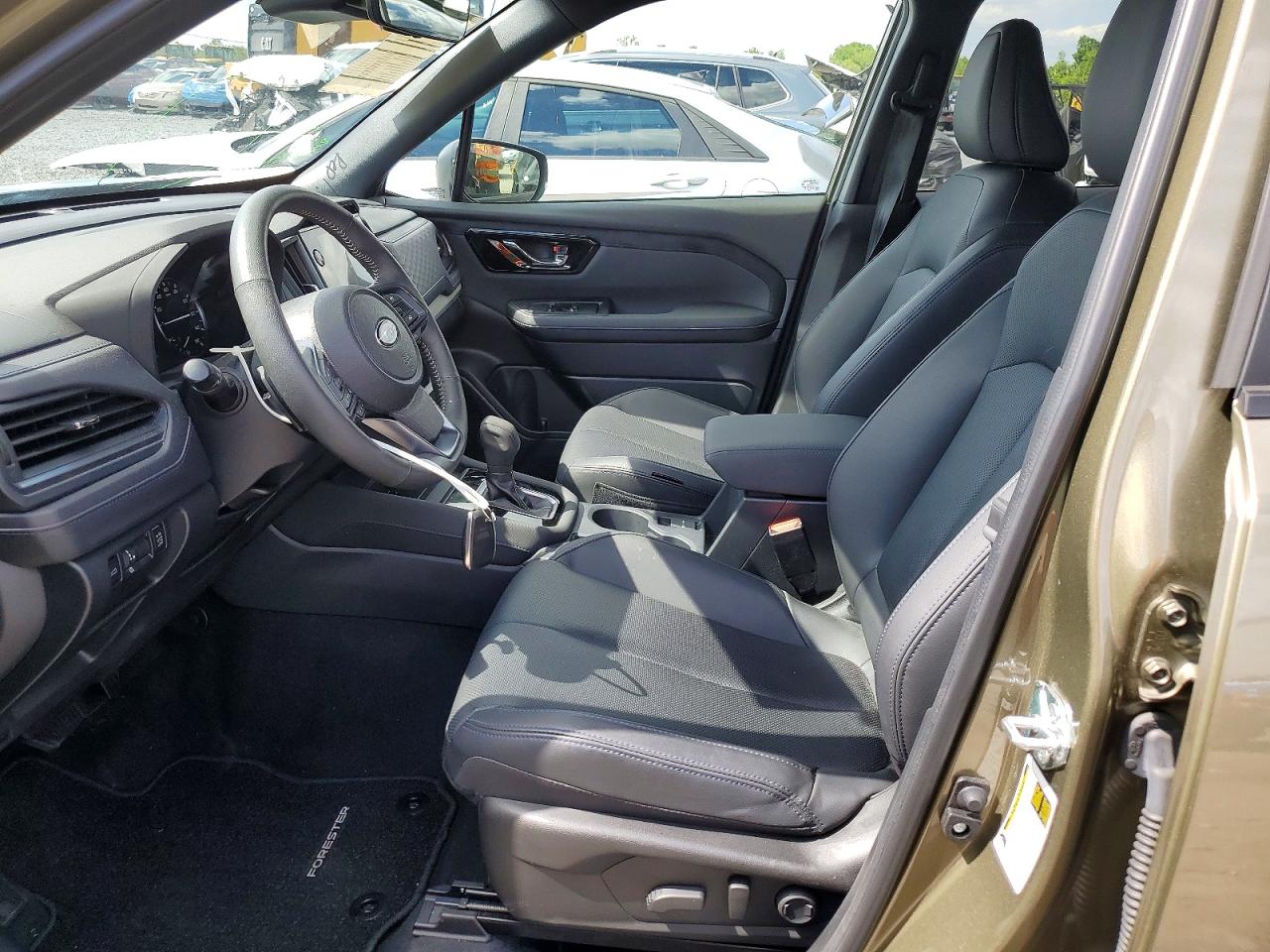 2025 SUBARU FORESTER