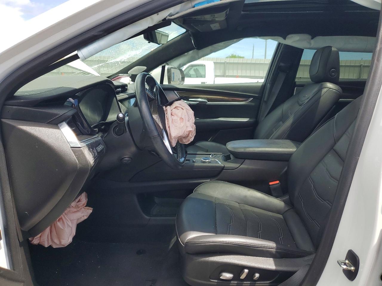 2024 CADILLAC XT5