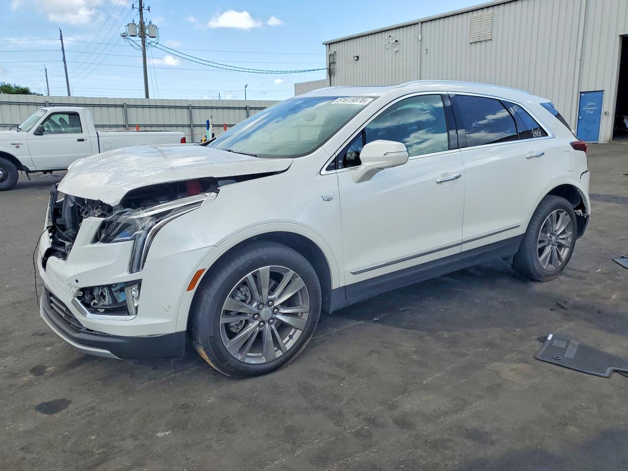 2024 CADILLAC XT5