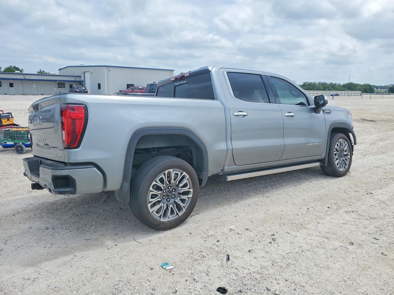 2025 GMC SIERRA