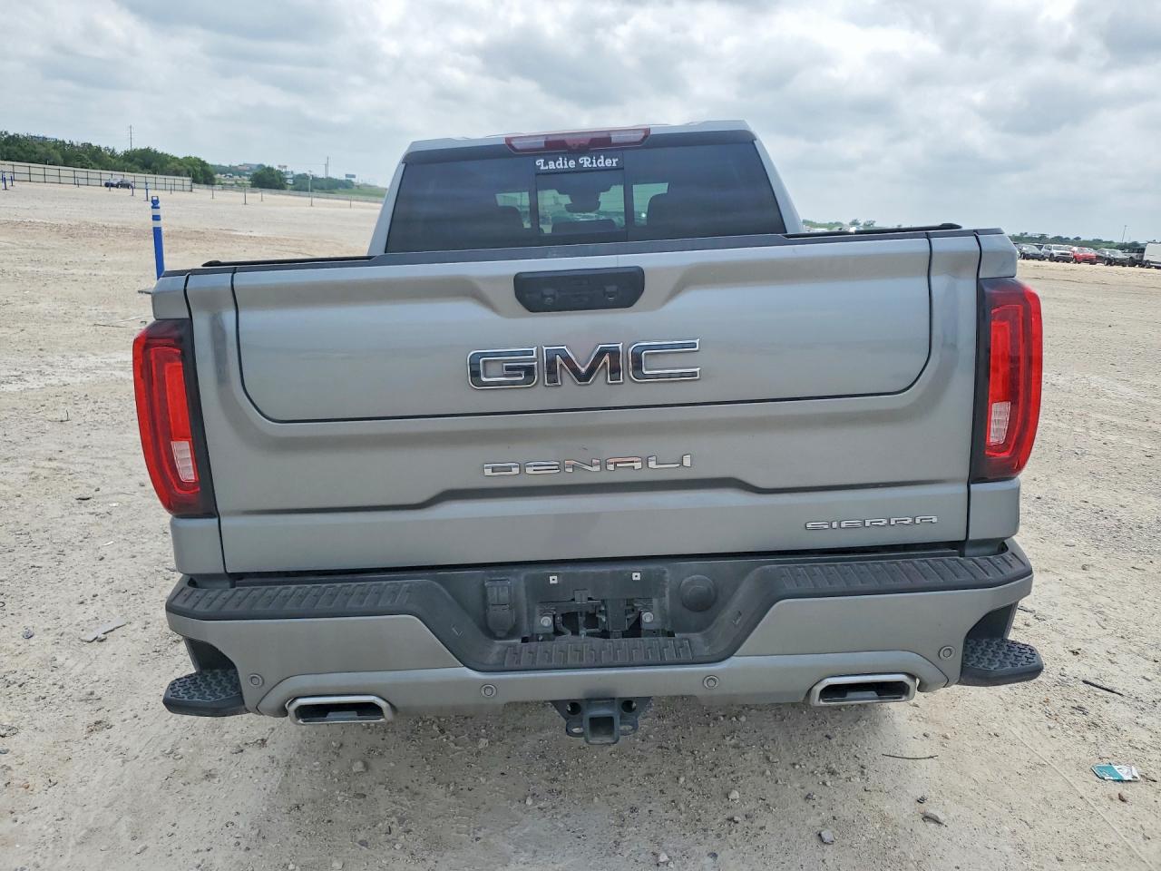 2025 GMC SIERRA