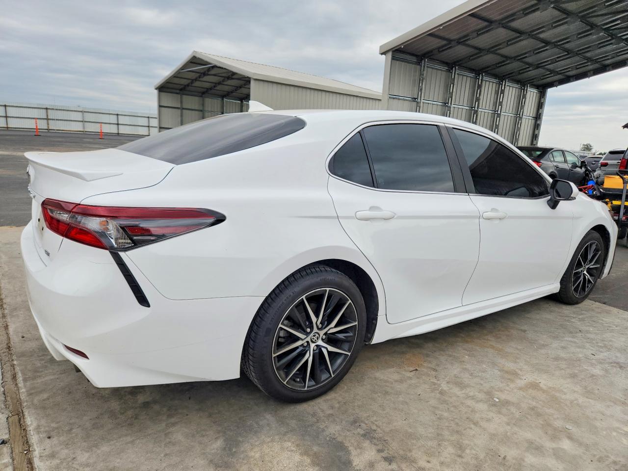 2022 TOYOTA CAMRY